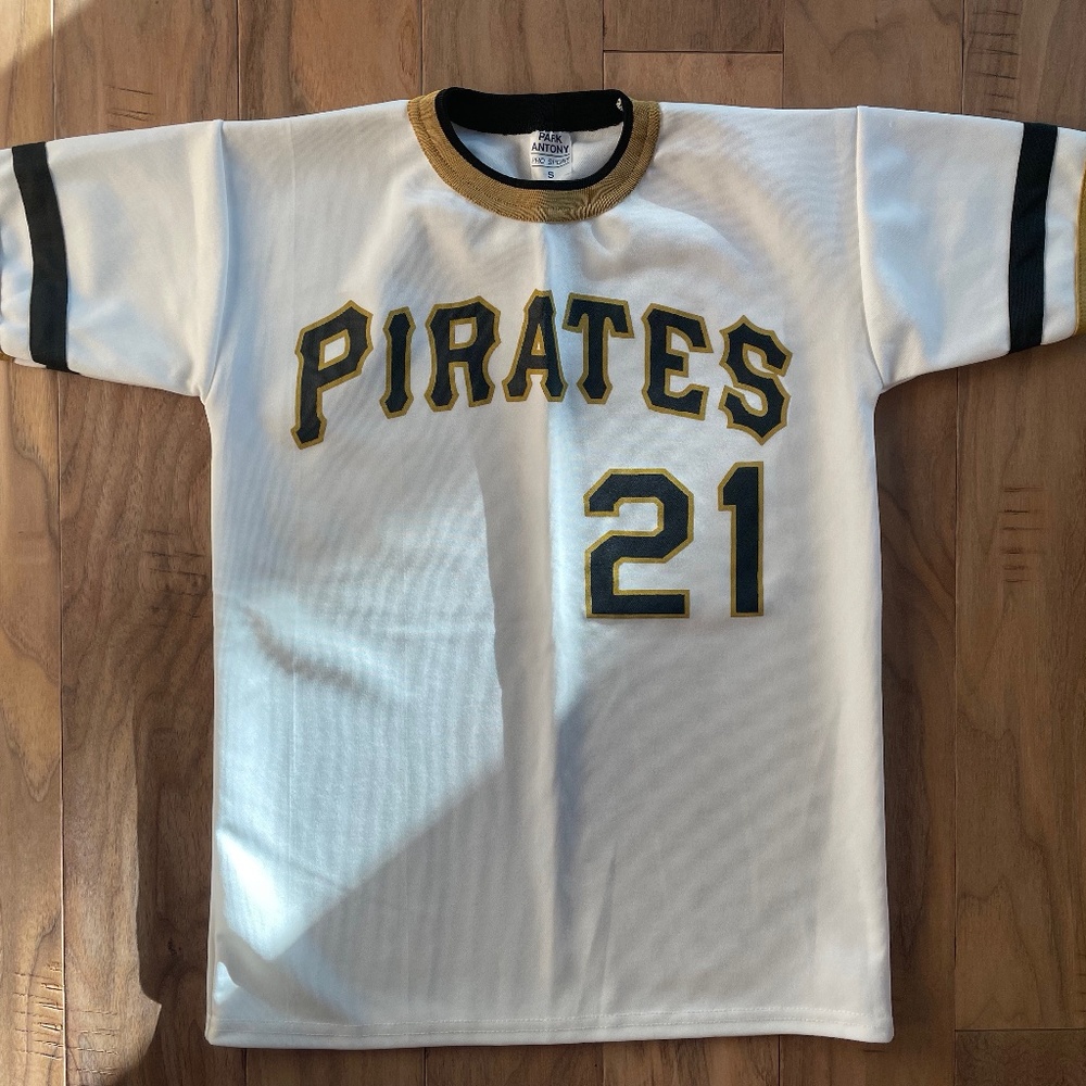 Brand New Pittsburgh Pirates Baseball Jersey #21, Size S